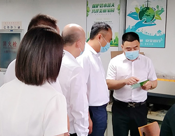 蒼南縣委副書(shū)記、縣長(cháng)曾仁海率隊到浙江科暢電子股份有限公司調研的新聞圖片