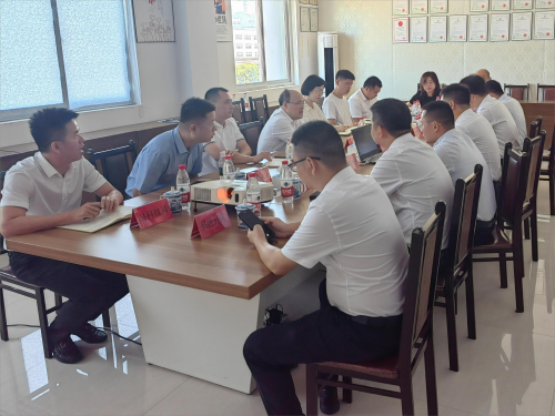 政協(xié)楊義壇副主席蒞臨指導，調研企業(yè)金融情況的新聞圖片